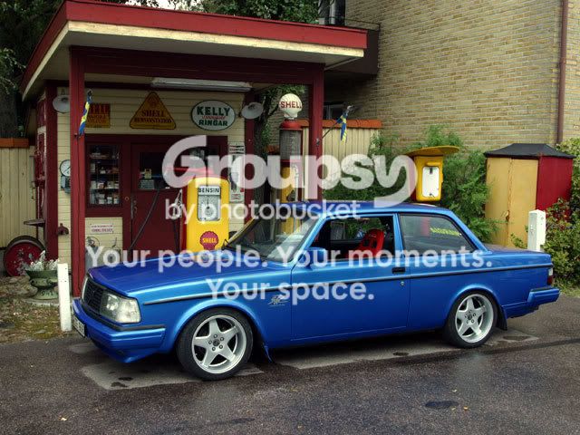 0402_07z1975_volvo_240side_view.jpg