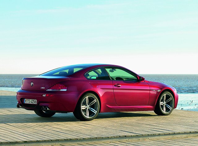 bmw_m6_2005_004.jpg