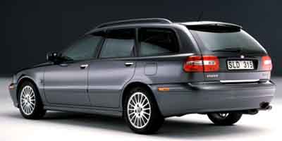 2004-volvo-v40_100030288_m.jpg
