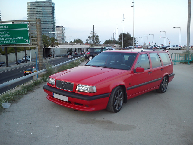 15097441326_4dd86a4f84_z.jpg