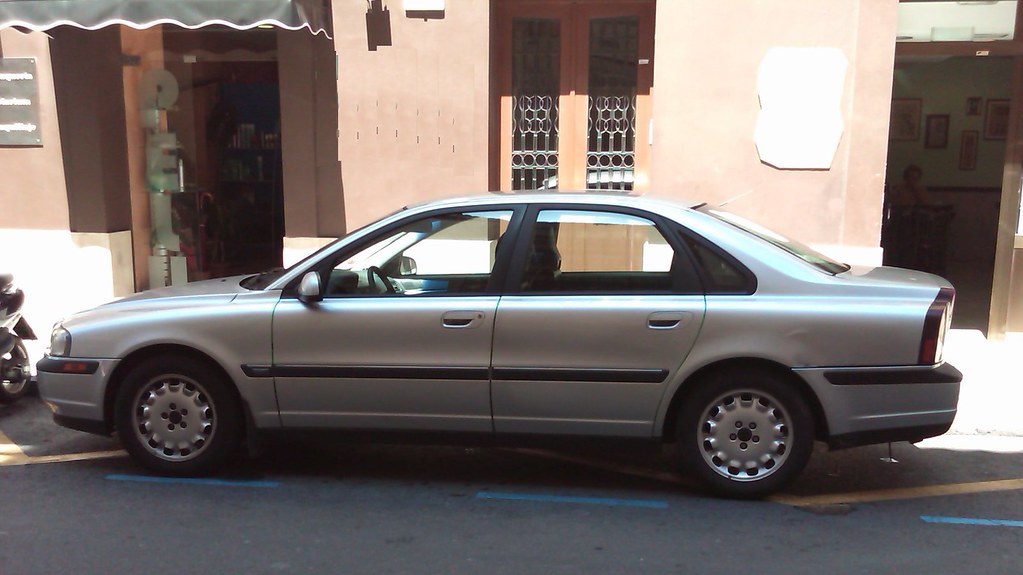 4731112099_5a48a6cdc0_b.jpg